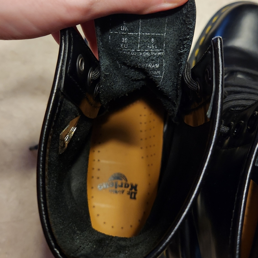 Dr. Martens 1460 Smooth Black Leather Boots - Picture 6 of 8